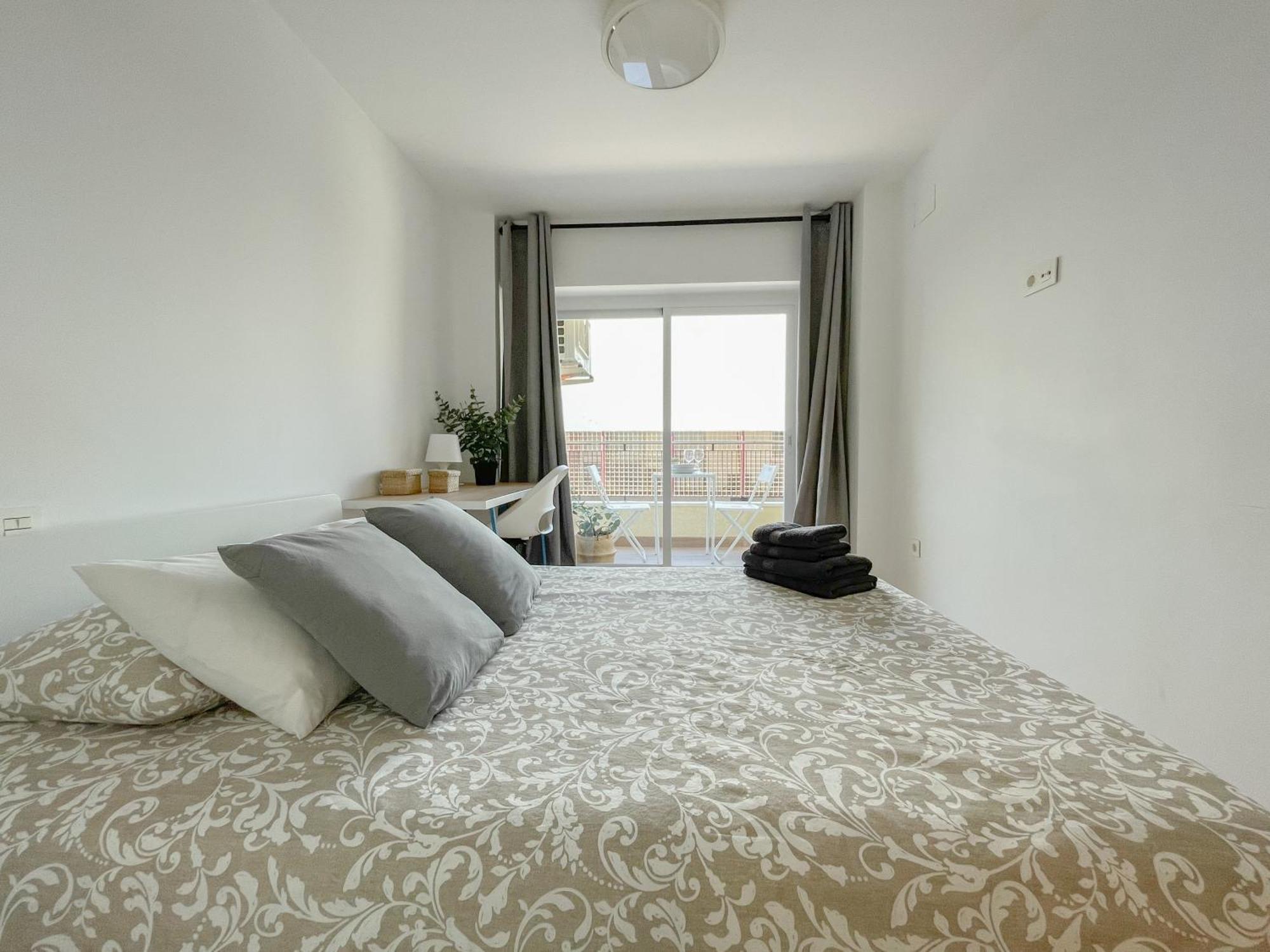 Moderno Apartamento Plz De La Merced Малага Экстерьер фото